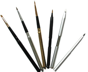 如何清洗化妝刷？眼影刷的選擇與使用方法