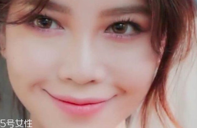 冬天眼影適合什么顏色？黃皮選擇南瓜色的理由