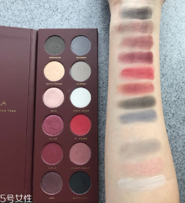 zoeva眼影多少錢(qián)？zoeva queens guard眼影盤(pán)試色