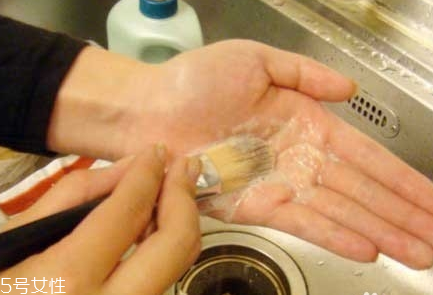 小馬毛化妝刷好不好？化妝刷收納