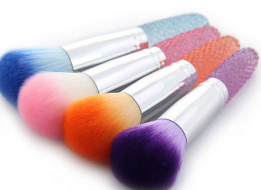 如何清洗化妝刷？眼影刷的選擇與使用方法
