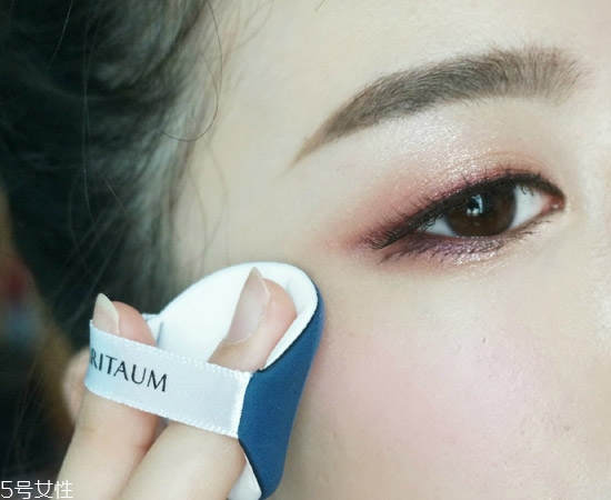 桃花眼妝容好看嗎？桃花眼妝容教程