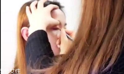 內(nèi)雙怎么畫眼線？內(nèi)雙眼皮畫眼妝技巧
