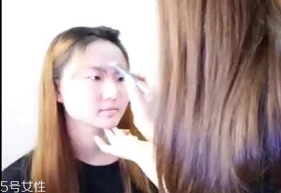 內(nèi)雙怎么畫眼線？內(nèi)雙眼皮畫眼妝技巧