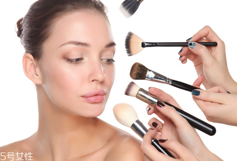 大創(chuàng)雙眼皮貼64和86哪款好？化妝的十大禁忌