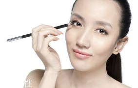 內(nèi)雙怎樣畫眼線成外雙？單眼皮內(nèi)雙女生福音