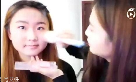 內(nèi)雙怎么畫眼線？內(nèi)雙眼皮畫眼妝技巧