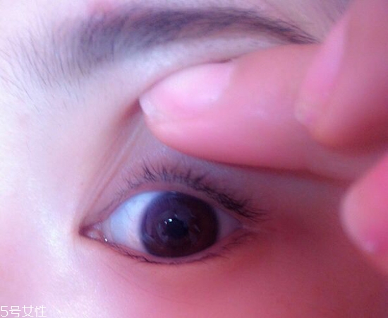 內(nèi)雙怎么畫眼線？內(nèi)雙眼皮畫眼妝技巧