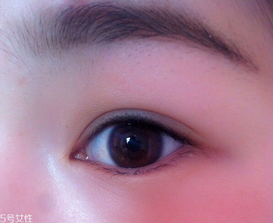 內(nèi)雙怎么畫眼線？內(nèi)雙眼皮畫眼妝技巧