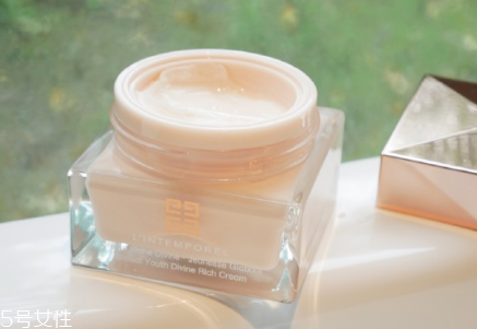 紀(jì)梵希面霜價(jià)格是多少？外貌控請(qǐng)注意