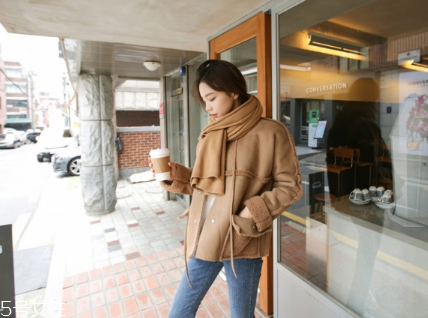 什么顏色圍巾顯臉白？選擇這幾條準沒錯