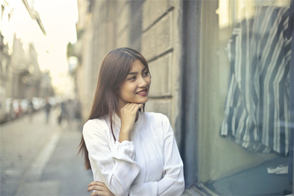 職場筆記:自信對(duì)人生的重要性 是對(duì)自己眼神感到確信