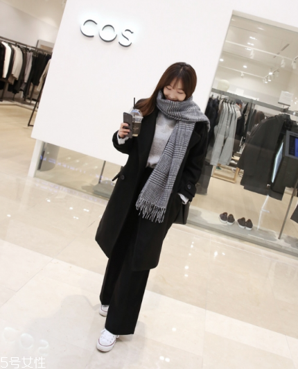 格子圍巾怎么搭配？瞬間打破冬日沉悶感