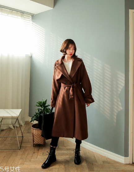 過膝大衣適合什么身材？這樣穿絕對(duì)美上天