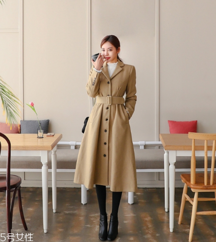 過膝大衣適合什么身材？這樣穿絕對(duì)美上天