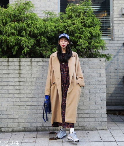 過膝大衣適合什么身材？這樣穿絕對(duì)美上天