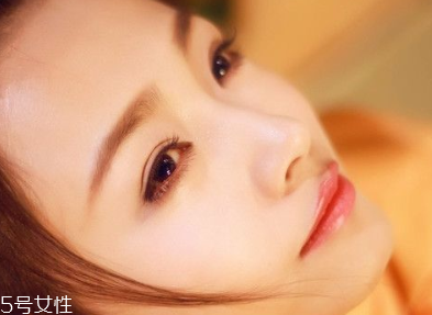 蓓昂斯卸妝水可以卸眼唇嗎？卸除眼妝小貼士