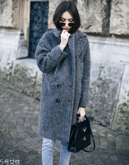 大衣什么顏色好看？這些顏色時(shí)髦又精致