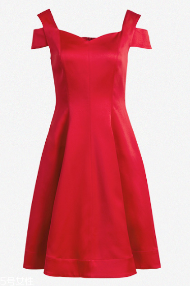 冬天紅色衣服怎么搭配？冬天就要紅