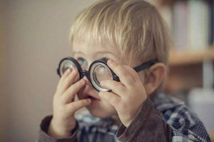 哪些因素會(huì)影響寶寶的視力？8大因素需注意