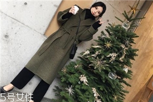 大衣和羽絨服哪個(gè)保暖？這個(gè)冬天不會(huì)冷