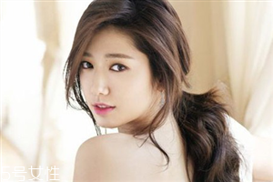 臥蠶妝需要什么化妝品？加倍放大雙眼