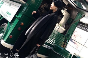 大衣為什么不能水洗？看完你就知道了