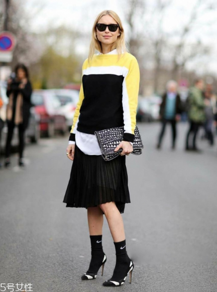 冬天襪子怎么搭配？冬季襪子這樣穿才時(shí)尚