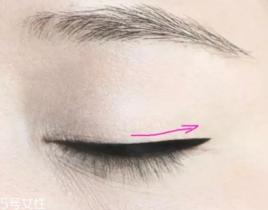 眼線筆怎么用？圖解基本的步驟