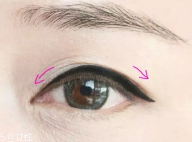 眼線筆怎么用？圖解基本的步驟