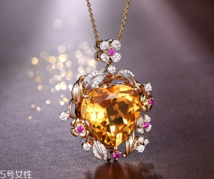 黃水晶戴左手還是右手？水晶佩戴大有講究