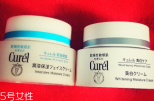 Curel乳霜早晚都能用嗎？夜間用最好