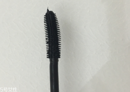 美寶蓮彎彎睫毛膏怎么用？想怎么彎就怎么彎