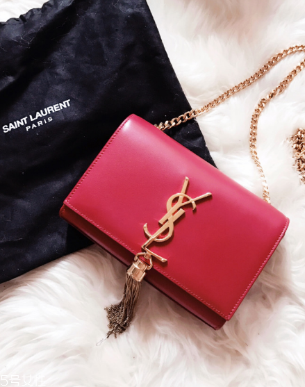 ysl流蘇包一共幾個尺寸？吸睛百分百的超級網(wǎng)紅