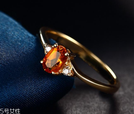 黃水晶可以碰水嗎？你不知道的水晶小知識