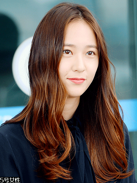 眼影需要卸妝嗎？閃亮海灘眼妝教程