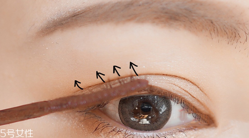 偽素顏心機妝畫法教程 今年一定要學(xué)起來