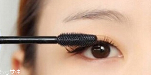 淑女妝怎么畫清新自然？教你化一個(gè)撩倒男神的妝