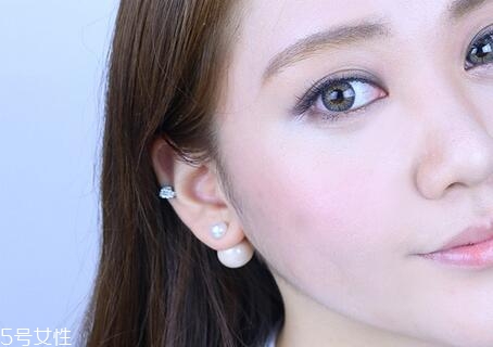 西柚色眼影怎么畫(huà)？教你畫(huà)高冷女神妝容