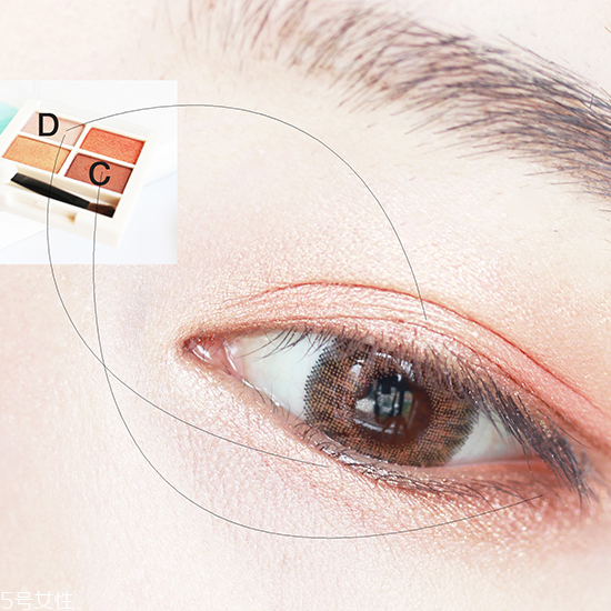 名創(chuàng)優(yōu)品眼影好用嗎？韓系貓眼妝的畫(huà)法