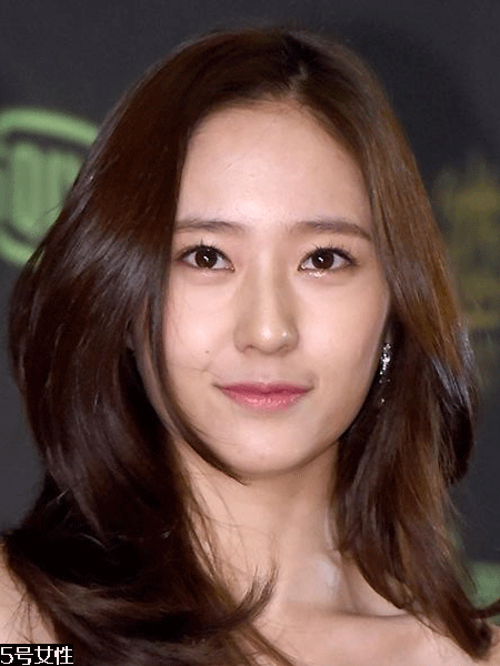 眼影需要卸妝嗎？閃亮海灘眼妝教程