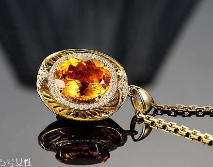 黃水晶有收藏價(jià)值嗎？聽(tīng)聽(tīng)專(zhuān)家怎么說(shuō)