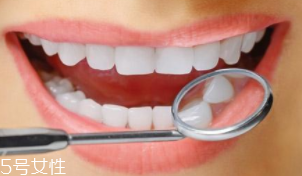 牙線和漱口水是否必要？抑菌護(hù)牙好習(xí)慣