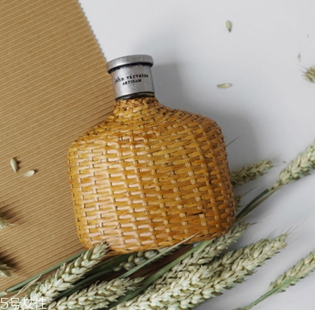 john varvatos算幾線品牌？紅毯明星鐘愛(ài)的北美品牌