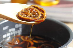 冰糖燉檸檬的功效有哪些？冰糖燉檸檬好處多多