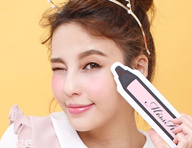 眼線膠筆怎么削？塑料眼線筆不是難題