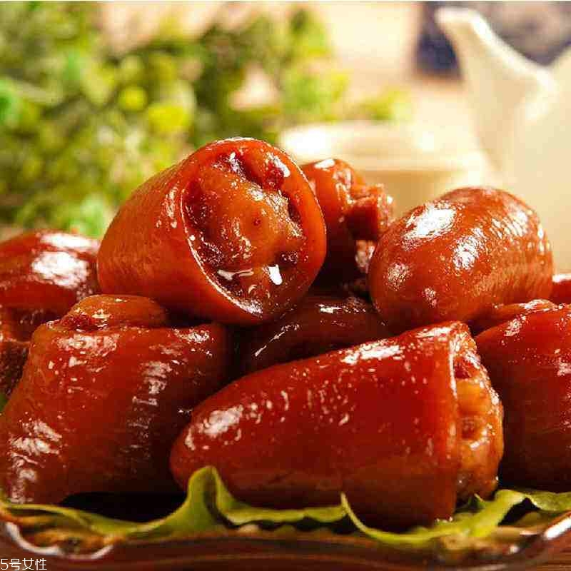 豬尾巴的功效與作用 吃豬尾巴的好處 豬尾巴的功效與作用 吃豬尾巴的好處