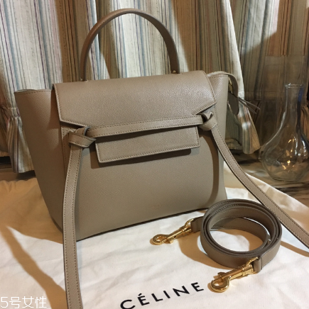 celine鯰魚(yú)包尺寸一共幾個(gè)？時(shí)尚大咖都愛(ài)它