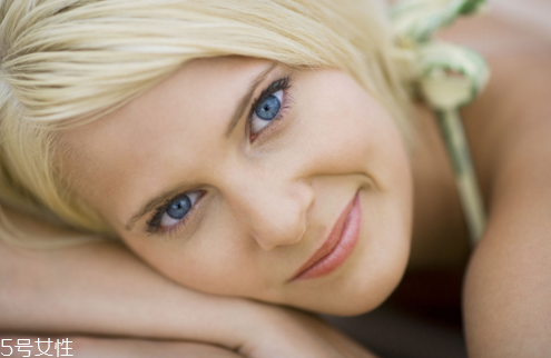 開眼角拆線后怎么清潔眼部？開眼角后可以適當(dāng)洗臉清潔