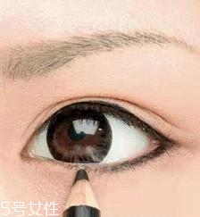 眼線液筆不出水怎么辦？畫眼線的常見誤區(qū)